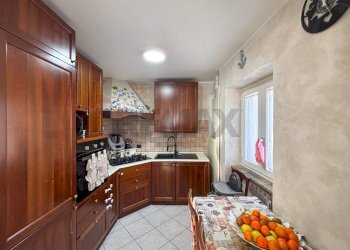 Cucina - Trilocale Via Eolo
 
3, Clivio - foto 3