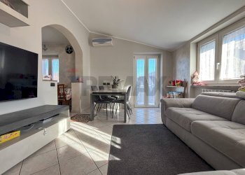 Sala da pranzo - Trilocale Via Eolo
 
3, Clivio - foto 7