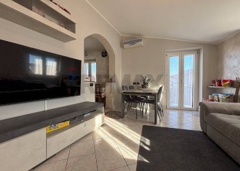 Sala da pranzo - Trilocale Via Eolo
 
3, Clivio - foto 8