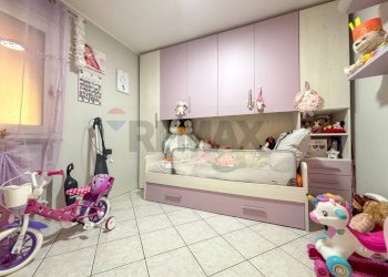 Camera / camera da letto - Trilocale Via Eolo
 
3, Clivio - foto 20