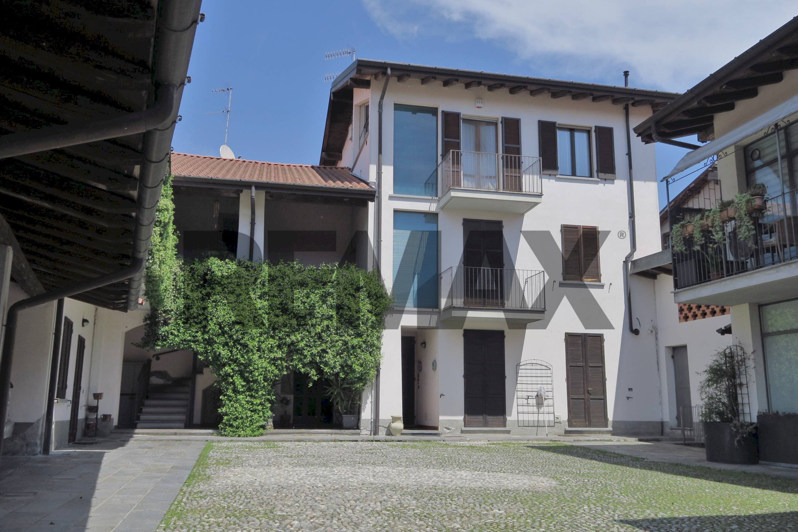 Casa all\'aperto - Bilocale via Eugenio Colorni
 
7, Varese - foto 1