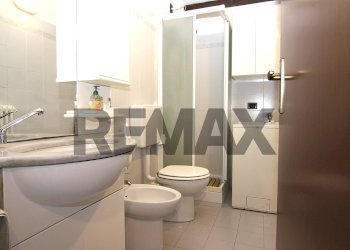 Bagno - Bilocale via Eugenio Colorni
 
7, Varese - foto 14