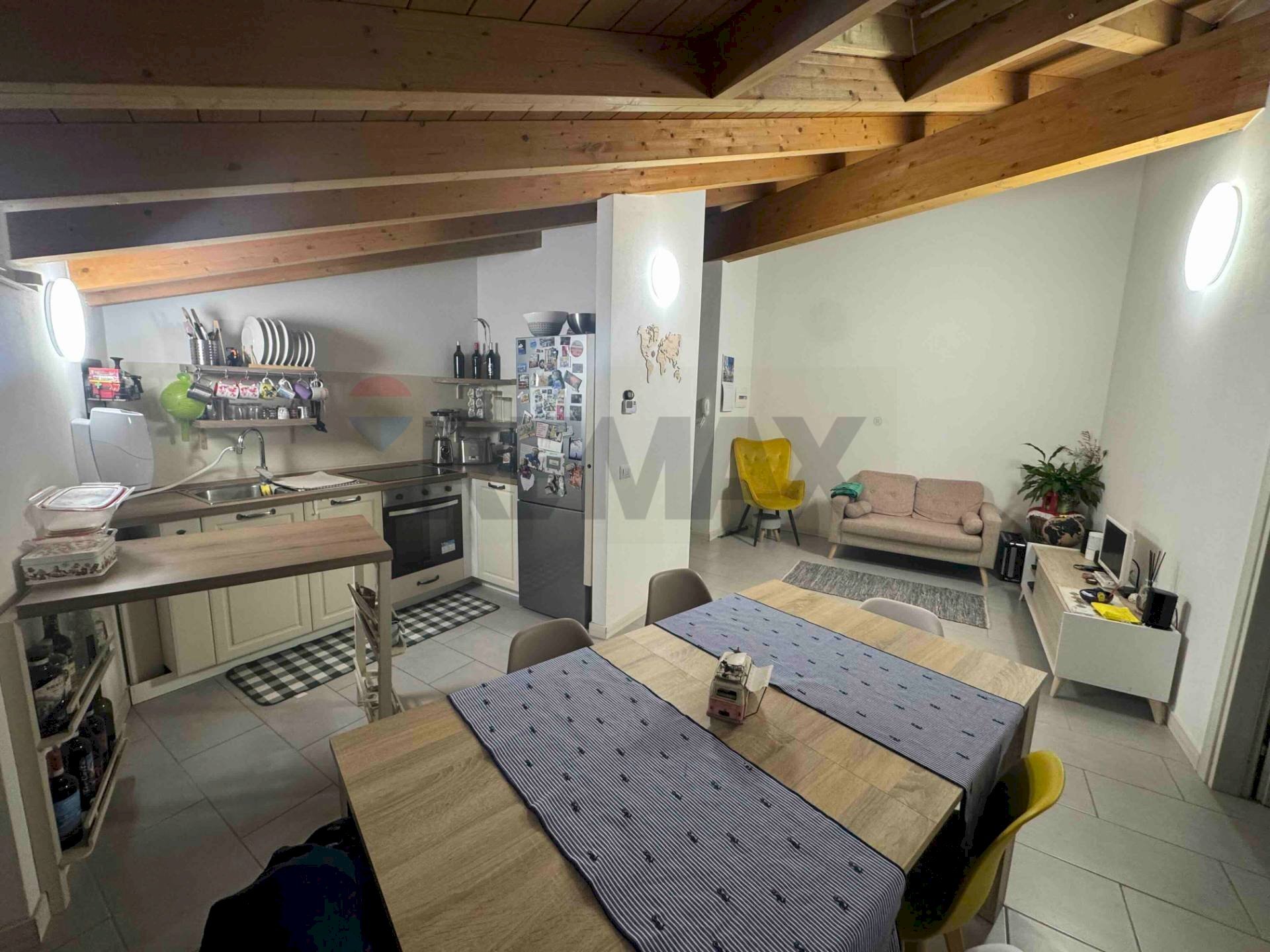 Cucina - Quadrilocale via cimone
 
9, Varese - foto 1