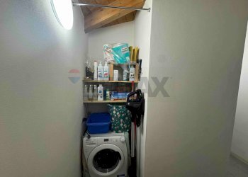 Lavanderia - Quadrilocale via cimone
 
9, Varese - foto 13