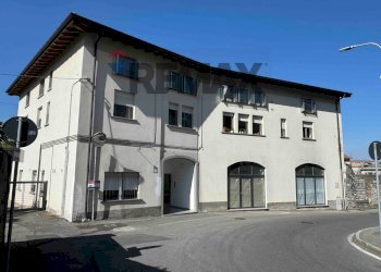 Edificio all\'aperto - Quadrilocale via cimone
 
9, Varese - foto 1