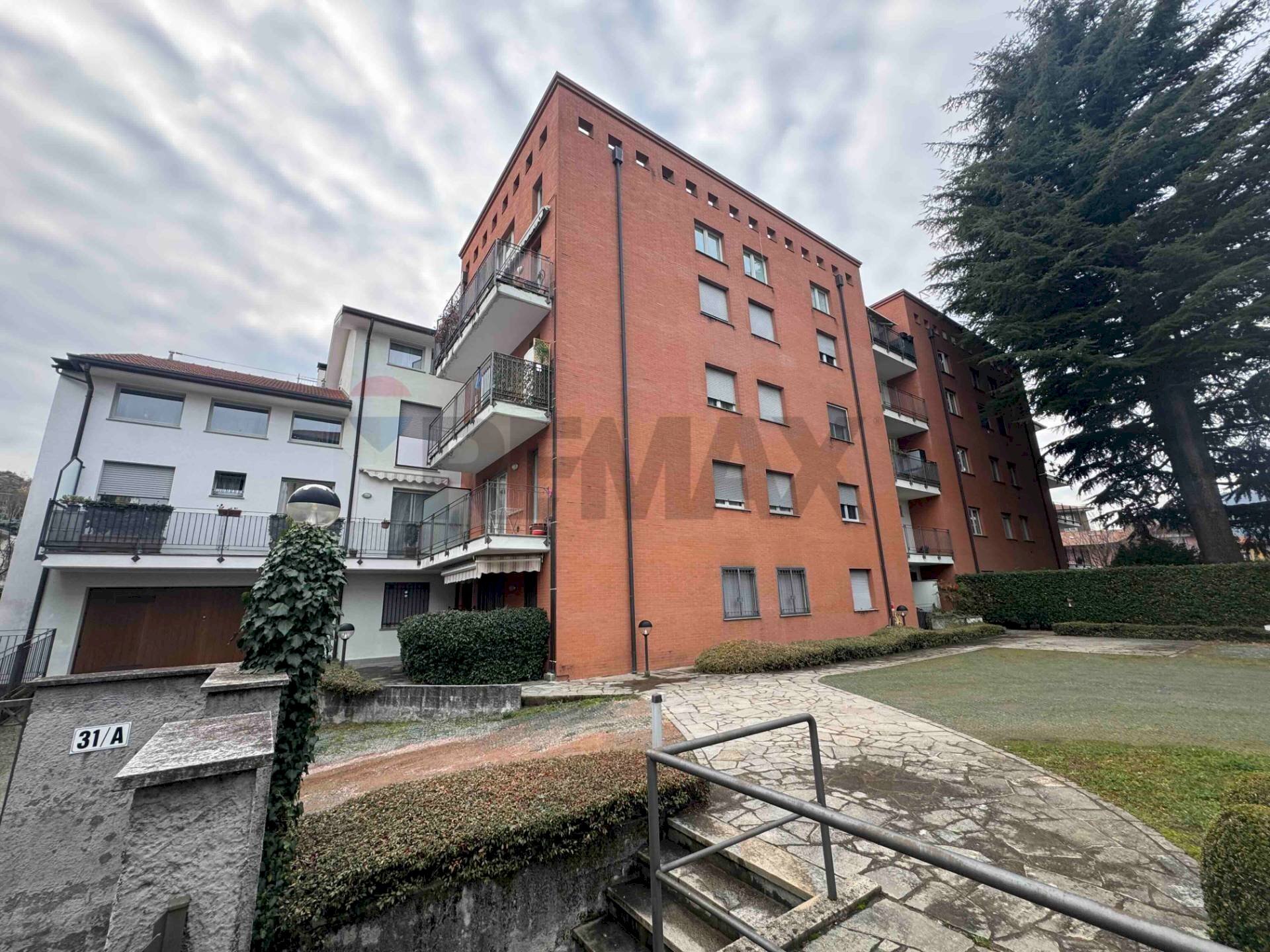 Edificio all\'aperto - Bilocale VIA CANOVA
 
31A, Varese - foto 1