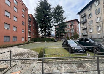 Edificio all\'aperto - Bilocale VIA CANOVA
 
31A, Varese - foto 2