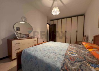 Camera / camera da letto - Bilocale VIA CANOVA
 
31A, Varese - foto 8