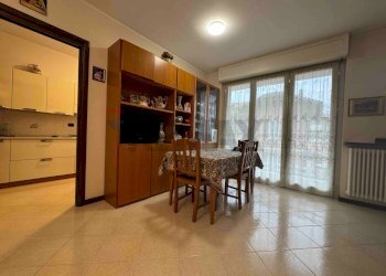 Sala da pranzo - Bilocale VIA CANOVA
 
31A, Varese - foto 12