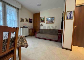 Soggiorno - Bilocale VIA CANOVA
 
31A, Varese - foto 13