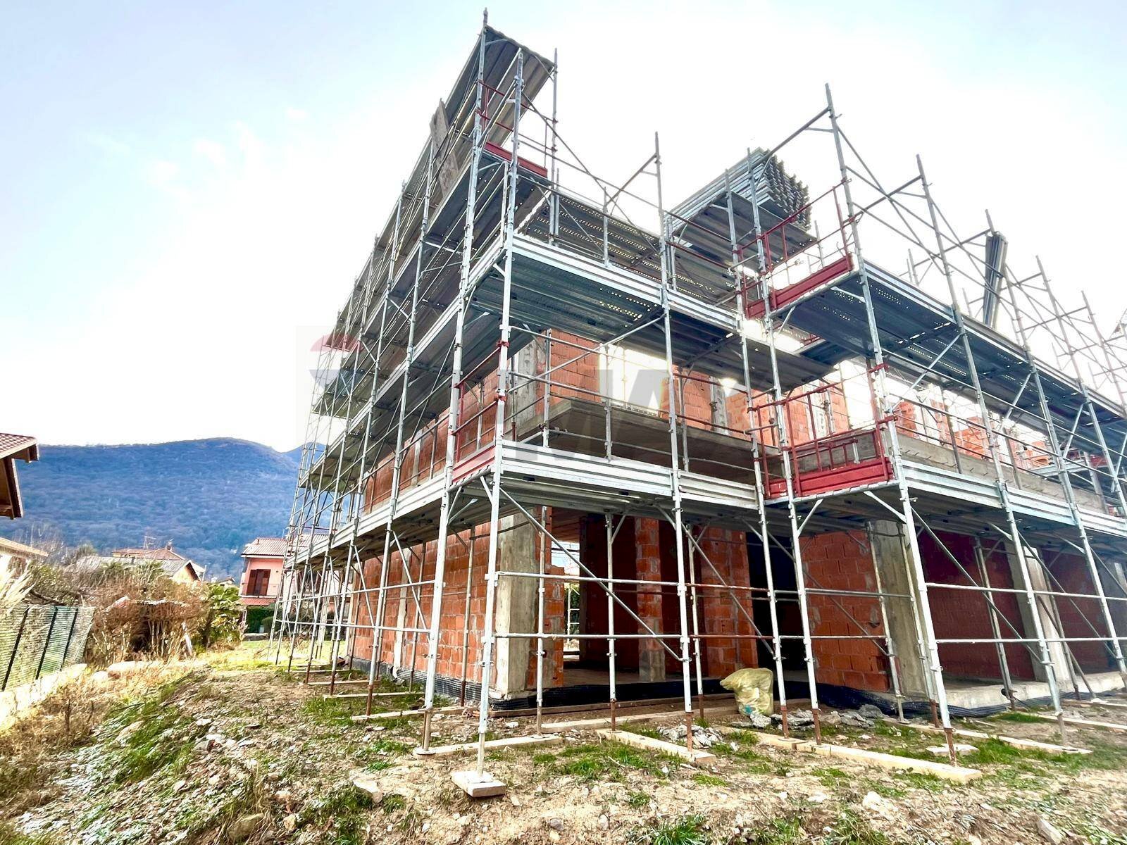 Edificio all\'aperto - Villa Via San Pietro, Porto Ceresio - photo 3