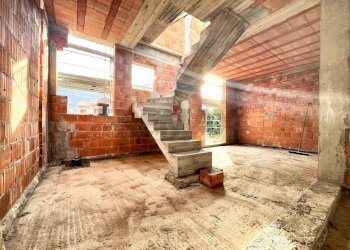 Scale - Villa Via San Pietro, Porto Ceresio - foto 8