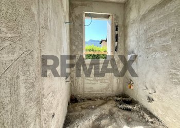 Stanza vuota - Villa Via San Pietro
 
snc, Porto Ceresio - photo 15