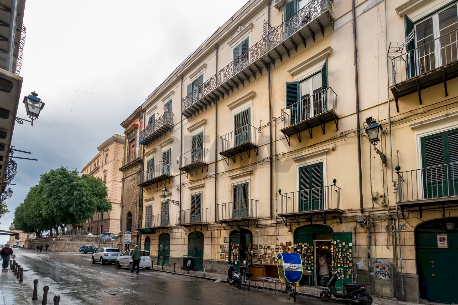 Edificio all\'aperto - Quadrilocale Via Vittorio Emanuele
 
48, Palermo - foto 3