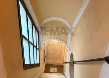 Scale - Quadrilocale Via Vittorio Emanuele
 
48, Palermo - foto 20