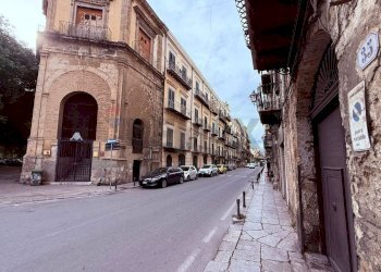 Edificio all\'aperto - Quadrilocale Via Vittorio Emanuele
 
48, Palermo - foto 43