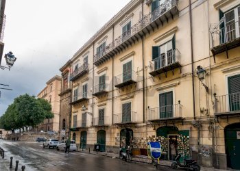 Edificio all\'aperto - Quadrilocale Via Vittorio Emanuele
 
48, Palermo - foto 3