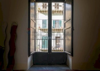 Stanza vuota - Quadrilocale Via Vittorio Emanuele
 
48, Palermo - foto 28
