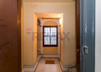 Hall / corridoio - Quadrilocale Via Vittorio Emanuele
 
48, Palermo - foto 29