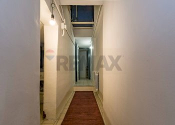 Hall / corridoio - Quadrilocale Via Vittorio Emanuele
 
48, Palermo - foto 34