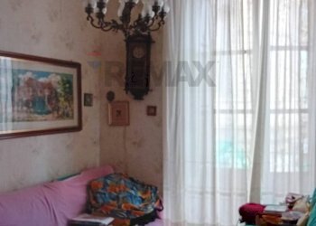 Soggiorno - Stabile - Palazzo Via Del Rotolo
6, Catania - foto 1