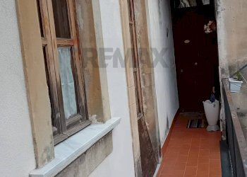 Balcone - Stabile - Palazzo Via Del Rotolo
6, Catania - foto 13