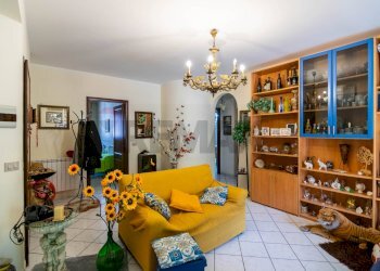 Soggiorno - Trilocale Via Pozzo
 
75, Aci Catena - foto 2