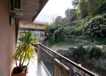 Balcone - Trilocale Via Pozzo
 
75, Aci Catena - foto 8