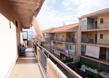 Balcone - Trilocale Via Pozzo
 
75, Aci Catena - foto 9