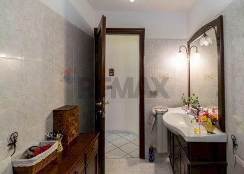 Bagno - Trilocale Via Pozzo
 
75, Aci Catena - foto 16