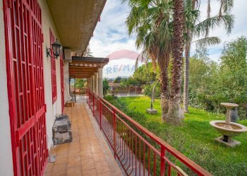 Balcone - Trilocale VIA SARDEGNA
 
21, Belpasso - foto 5