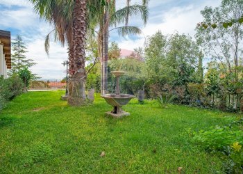 Giardino - Trilocale VIA SARDEGNA
 
21, Belpasso - foto 7