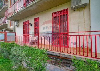 Casa all\'aperto - Trilocale VIA SARDEGNA
 
21, Belpasso - foto 11