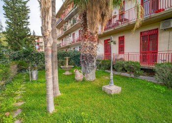 Giardino - Trilocale VIA SARDEGNA
 
21, Belpasso - foto 16