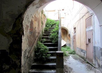 Scale - Villa corso umberto
 
17, Bronte - foto 10