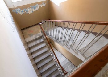 Scale - Quadrilocale Via Acquicella
 
64, Catania - foto 2