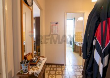 Hall / corridoio - Quadrilocale Via Acquicella
 
64, Catania - foto 6