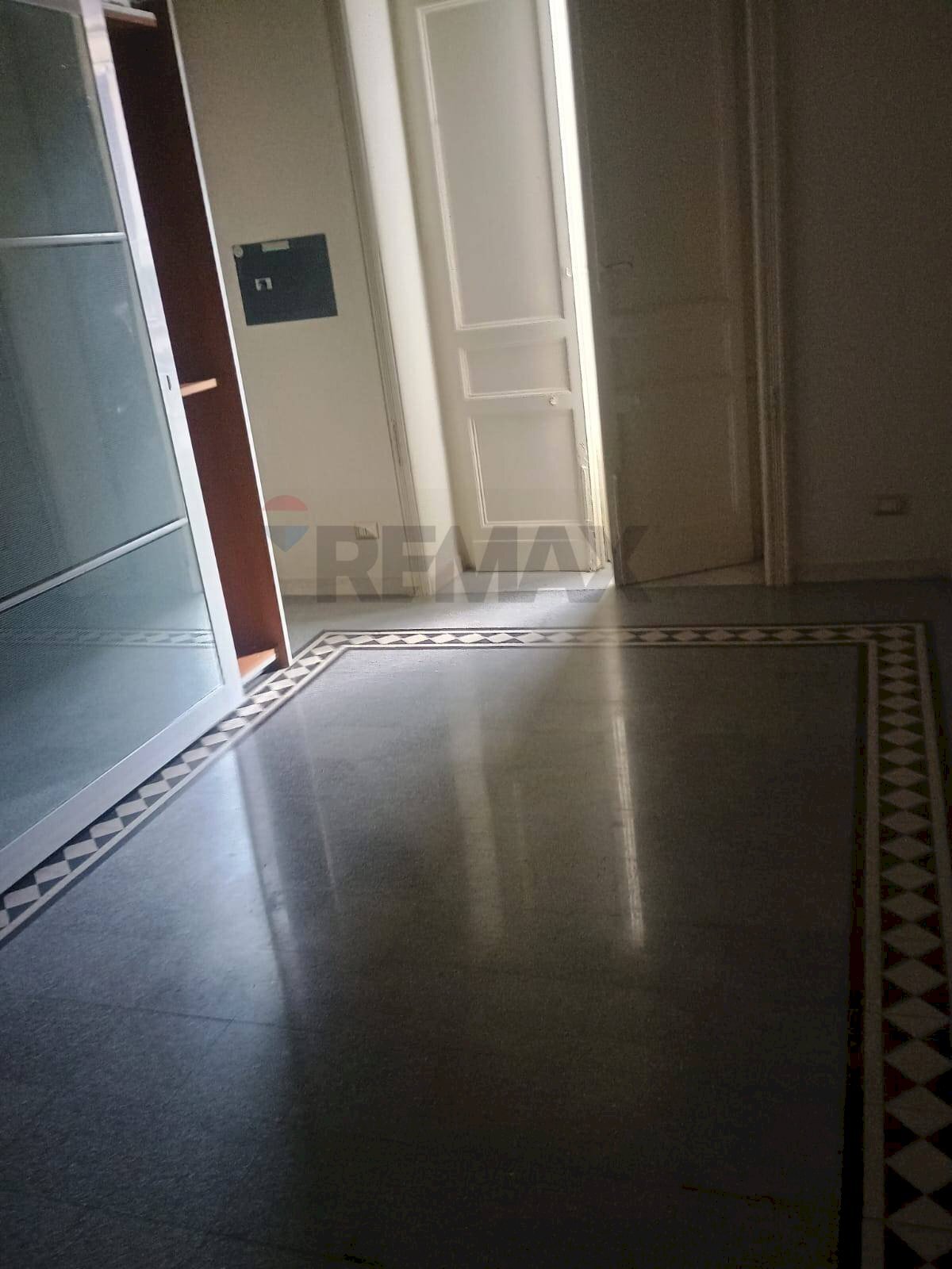 Stanza vuota - Appartamento Via Pietro Toselli
 
40, Catania - foto 3