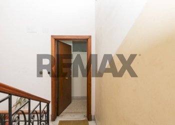 Scale - Apartment Via Pietro Toselli
 
40, Catania - photo 1