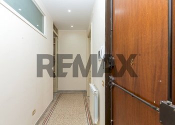 Hall / corridoio - Apartment Via Pietro Toselli
 
40, Catania - photo 3