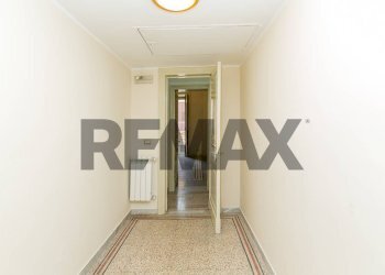 Hall / corridoio - Apartment Via Pietro Toselli
 
40, Catania - photo 32