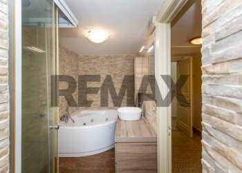 Bagno - Apartment Via Pietro Toselli
 
40, Catania - photo 33