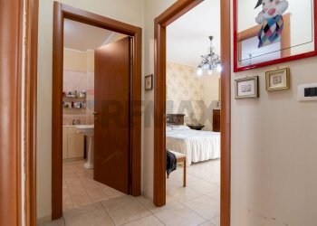 Hall / corridoio - Quadrilocale Via Angelina Damiani Lanza
 
24, Giarre - foto 15