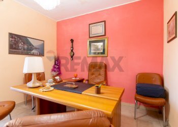 Sala da pranzo - Quadrilocale Via Angelina Damiani Lanza
 
24, Giarre - foto 22