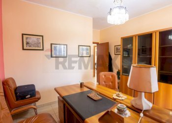 Sala da pranzo - Quadrilocale Via Angelina Damiani Lanza
 
24, Giarre - foto 26