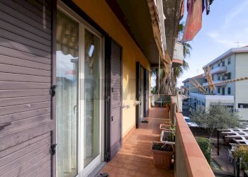 Balcone - Quadrilocale Via Angelina Damiani Lanza
 
24, Giarre - foto 32