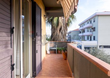 Balcone - Quadrilocale Via Angelina Damiani Lanza
 
24, Giarre - foto 33