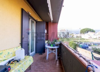 Balcone - Quadrilocale Via Angelina Damiani Lanza
 
24, Giarre - foto 49