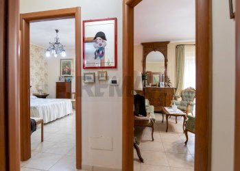 Hall / corridoio - Quadrilocale Via Angelina Damiani Lanza
 
24, Giarre - foto 56