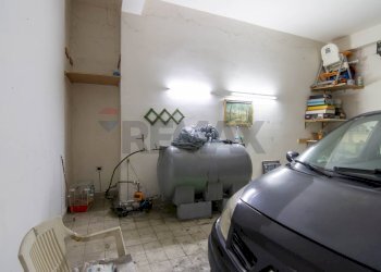 Parcheggio - Quadrilocale Via Angelina Damiani Lanza
 
24, Giarre - foto 67